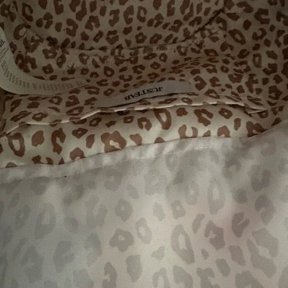 JustFab Tan Woven Tote Bag - Picture 8 of 16